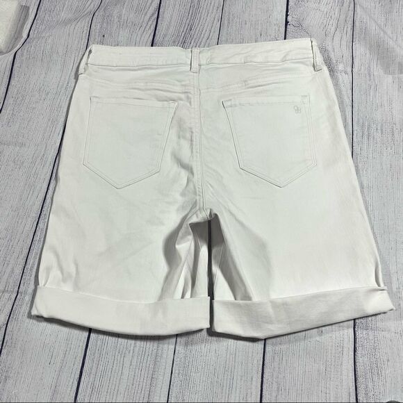 NWOT Jessica Simpson Bermuda White Shorts Sz 10/30 - Picture 3 of 8